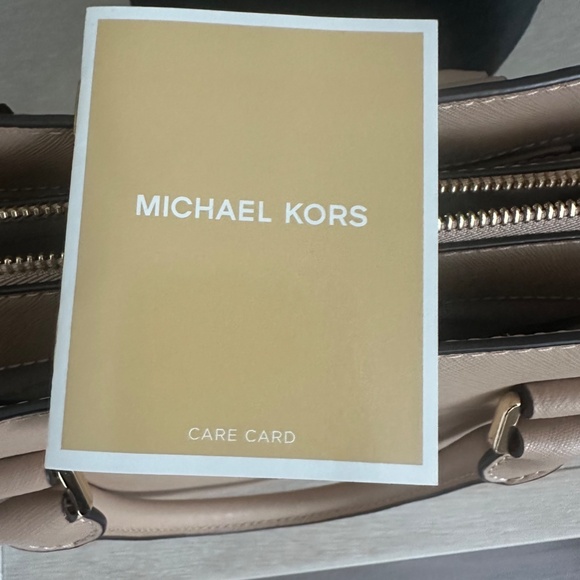 Michael Kors Savannah Satchel - Picture 7 of 10